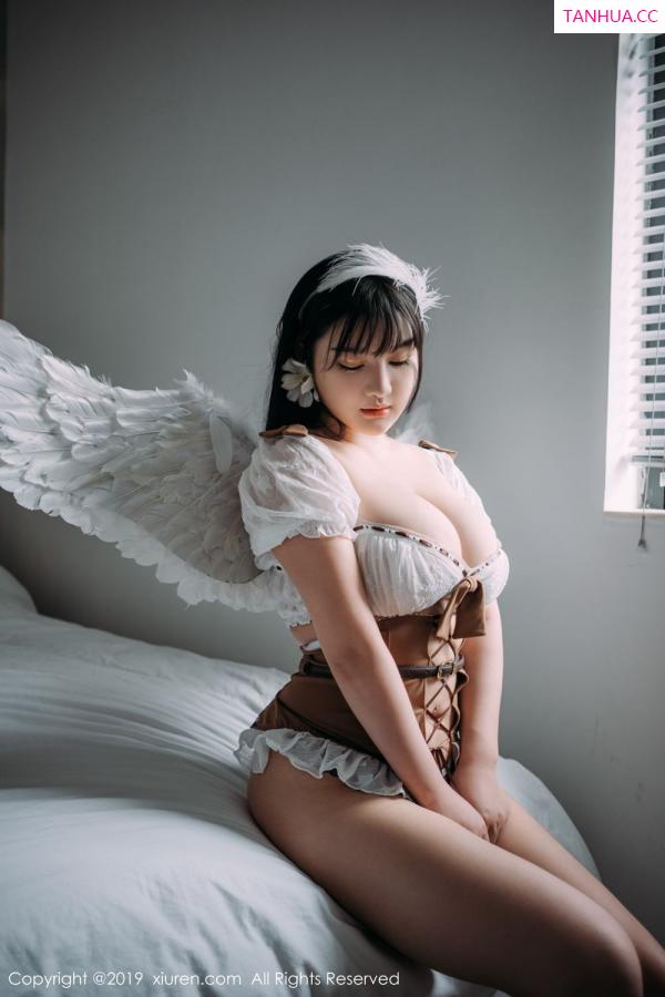 露露小喵  [XIUREN]高清写真图 2019.11.04 小尤奈第1张图片